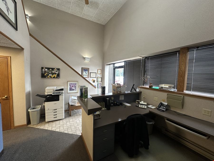 N8W22520 Johnson Dr, Unit F
