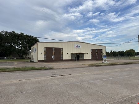 Preview of Industrial space for Rent at 1780 Grimmett Dr