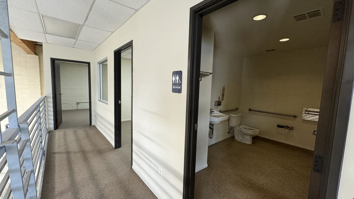 High-Image Industrial Facility | 20' Clear