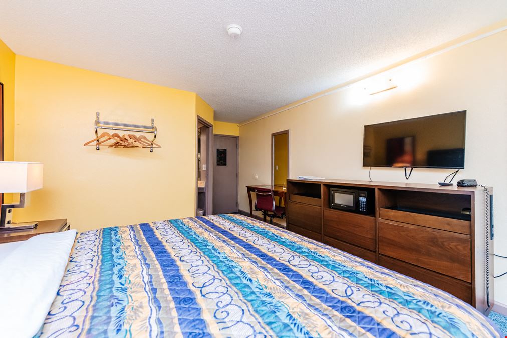 Red Carpet Inn