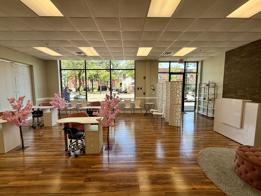 300 Hay Retail Space