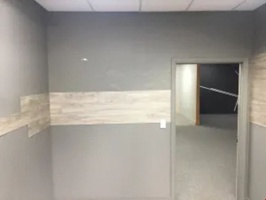 6532 SF Suite 140 Professional and Medical Office Space