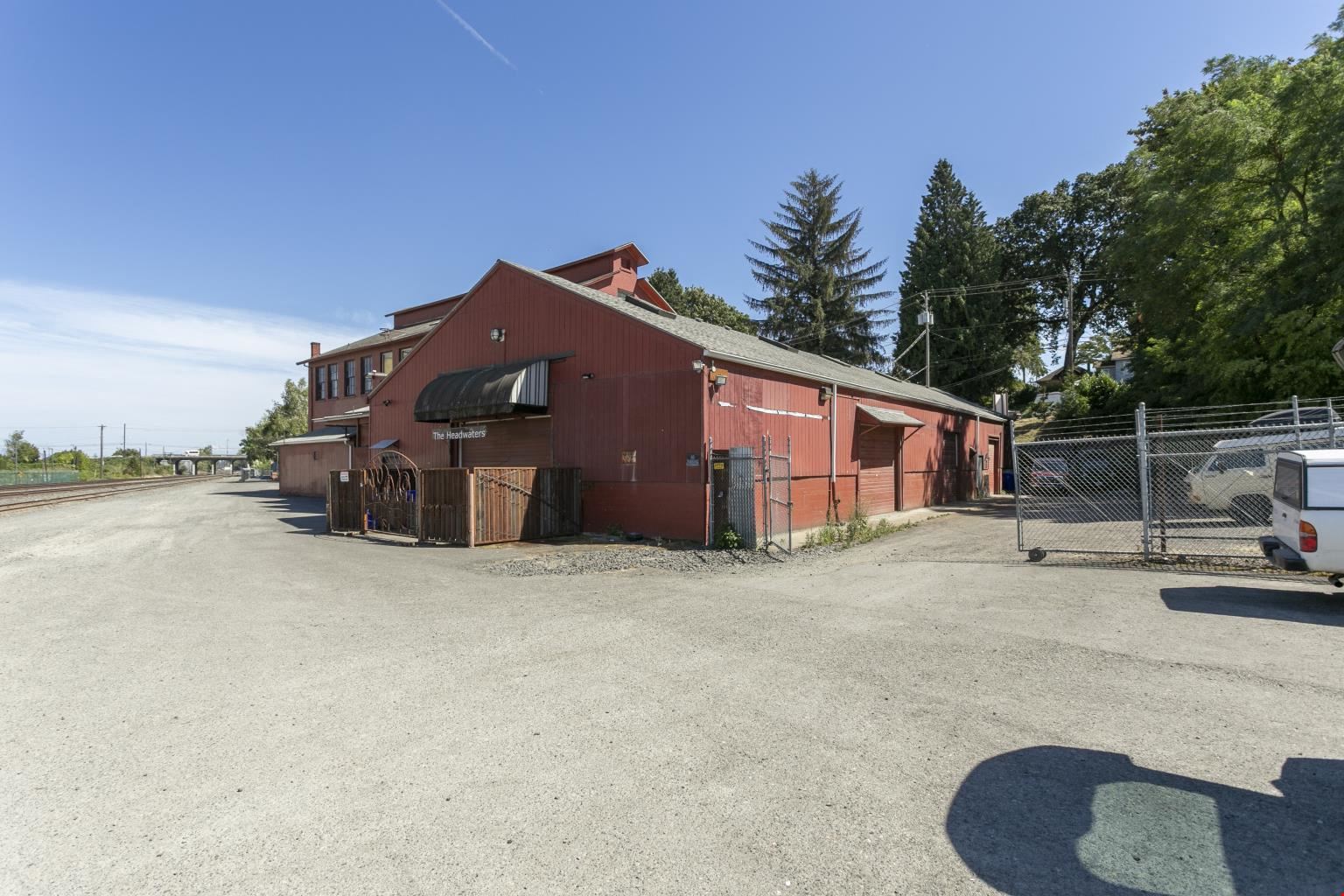 55 NE Farragut Street Portland, OR 97211
