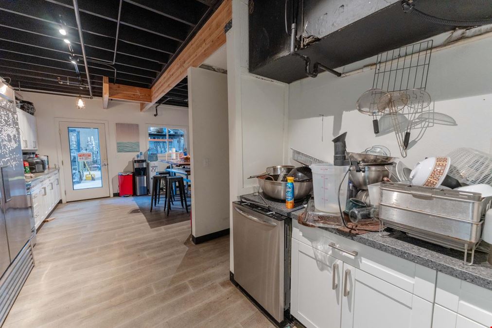 99-1245 Halawa Valley Street