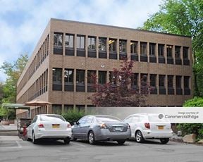 Eight & Nine Greenwich Office Park