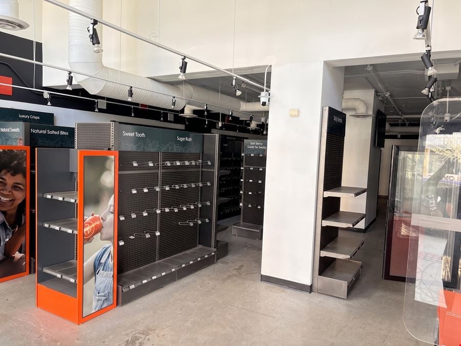 Icon II Tower Retail Space Opportunity
