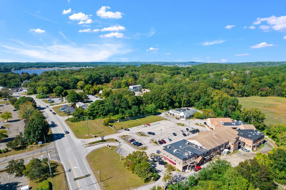 Old Lyme Shopping Center