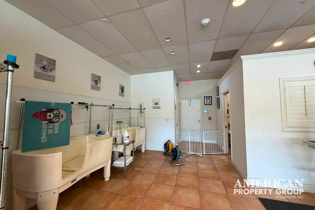 5900 S Tamiami Trl