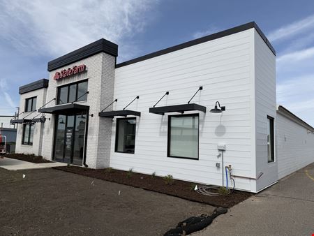 Preview of Retail space for Rent at 1416 N Riverfront Dr