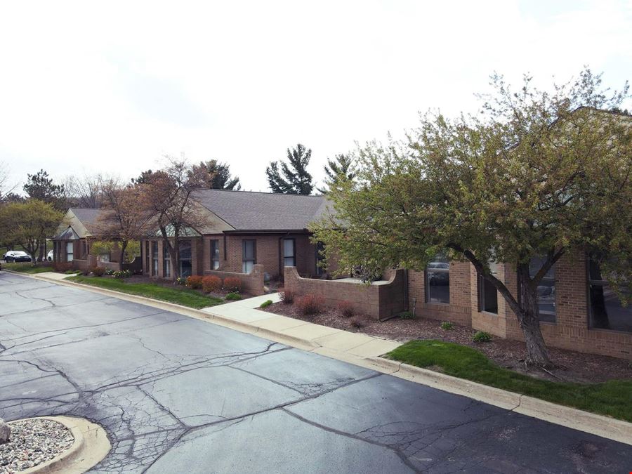 2163 University Park