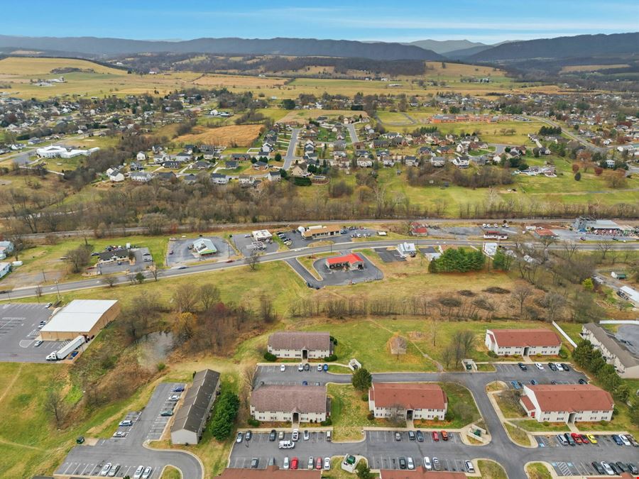 2.2 ACRE COMMERCIAL LOT AVAILABLE