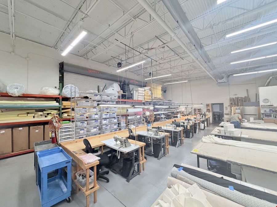 Fully A/C Showroom/Warehouse