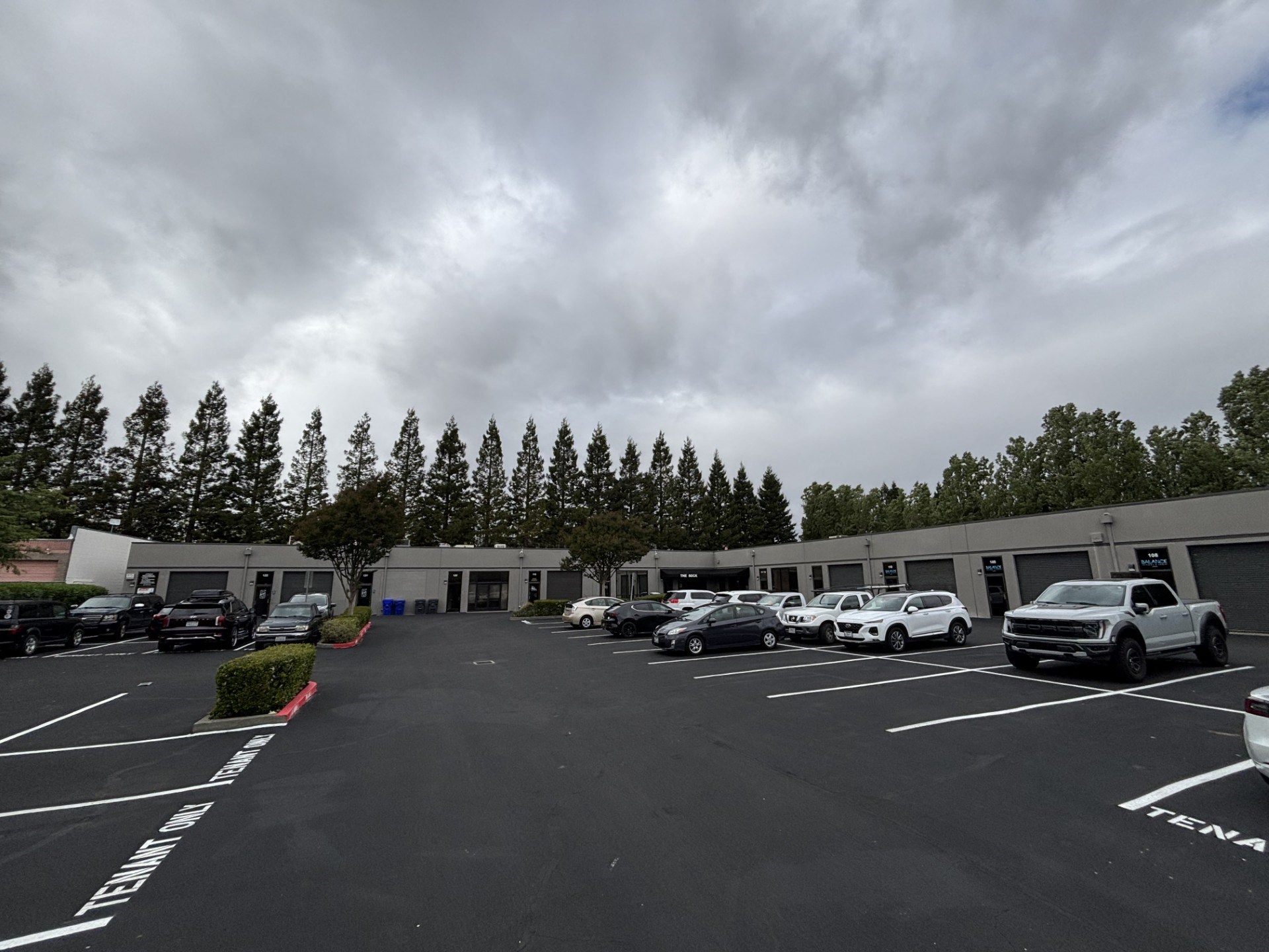 1758 Industrial Way