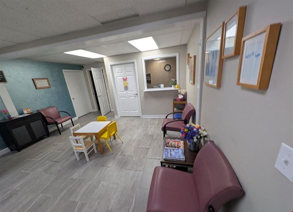 2001 W Willow Knolls Dr Suite 201