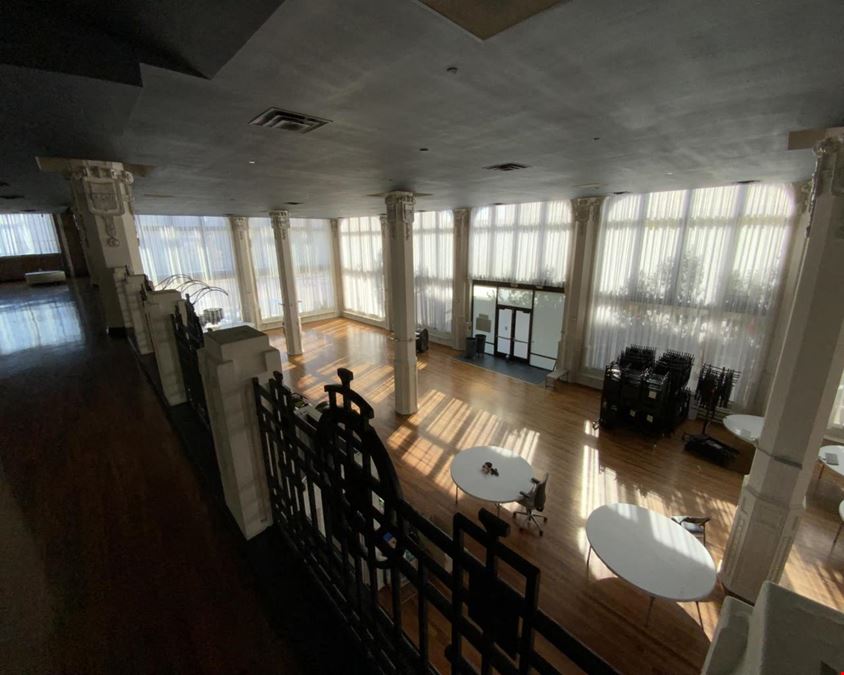 Premiere St. Louis Event/Banquet Destination For Sale