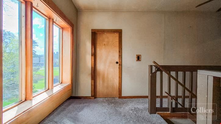 UNDER CONTRACT  8-unit Capitol Hill apartment building for sale