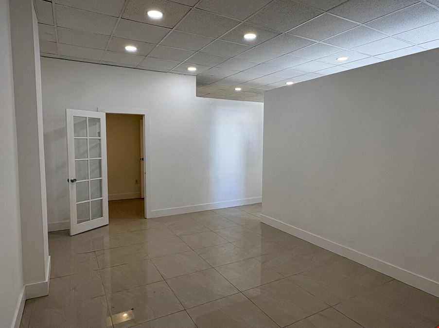 100 Hialeah Dr