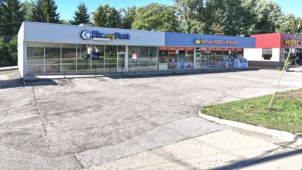 2189 Grand River Ave