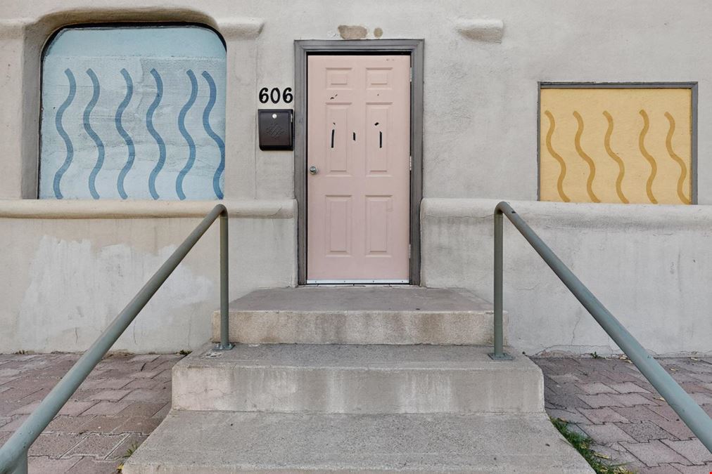 606 Broadway Blvd SE