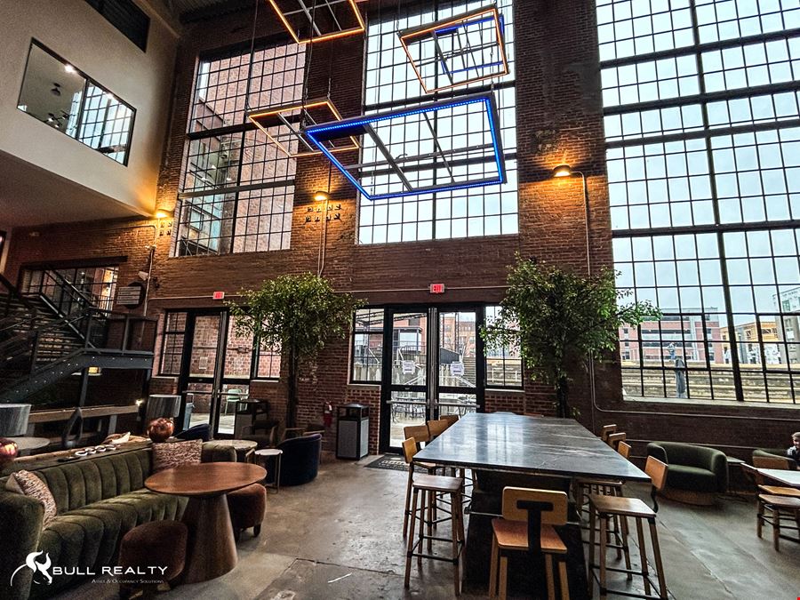 Office | Destination Retail | Barber Shop | ±600 SF to ±3,651 SF