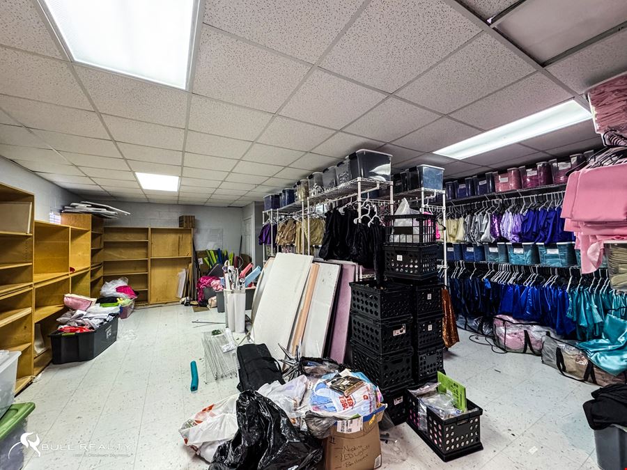 ±6,200 SF Event Space Opportunity | Fayetteville, GA