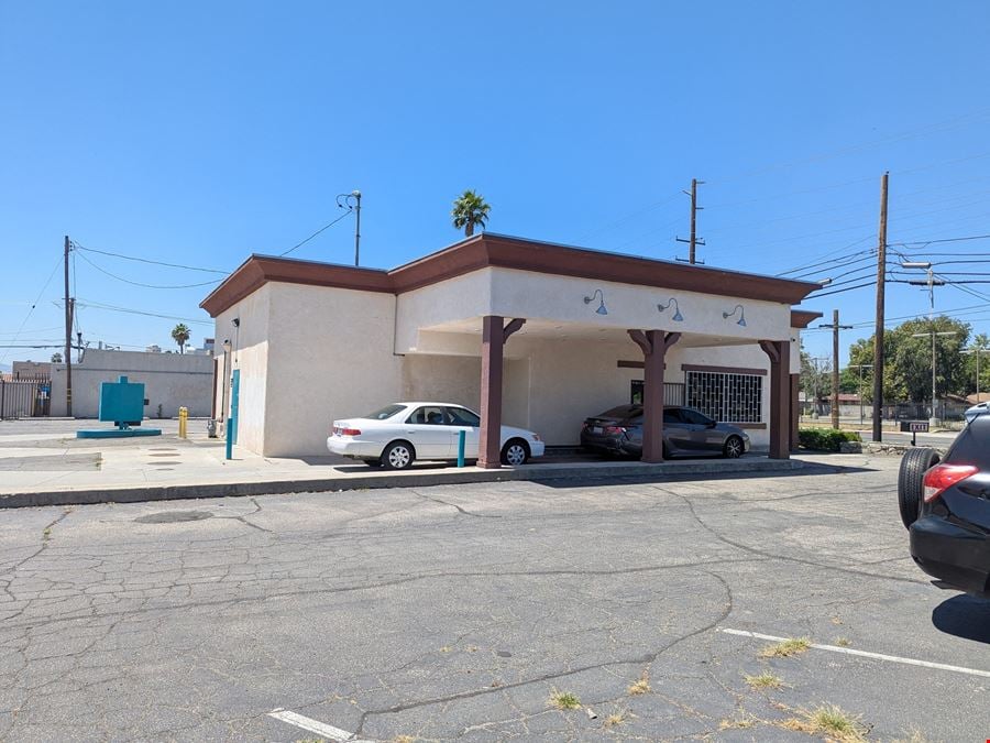 2535 Del Rosa Avenue