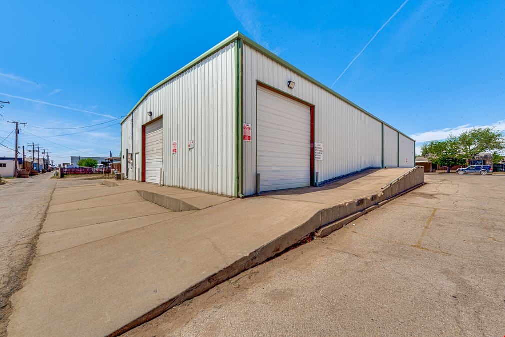 2 Bay Warehouse Near Downtown Midland, TX!