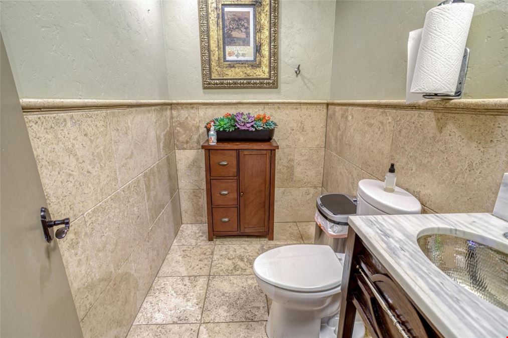 Live/Work Space - Boutique Shop in Chama, NM for Sale