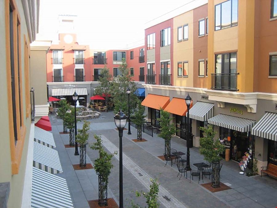 Petaluma Theatre Square