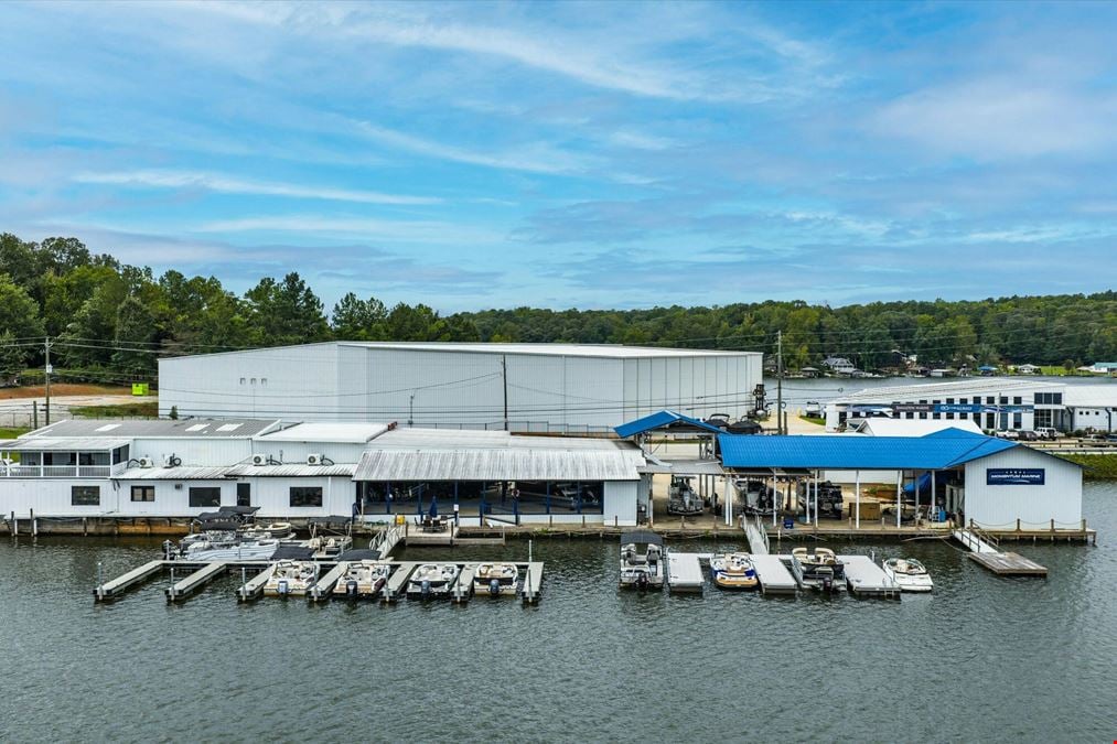 Momentum Marine at Lake Martin