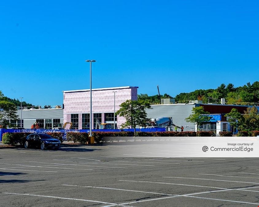 Saugus Plaza