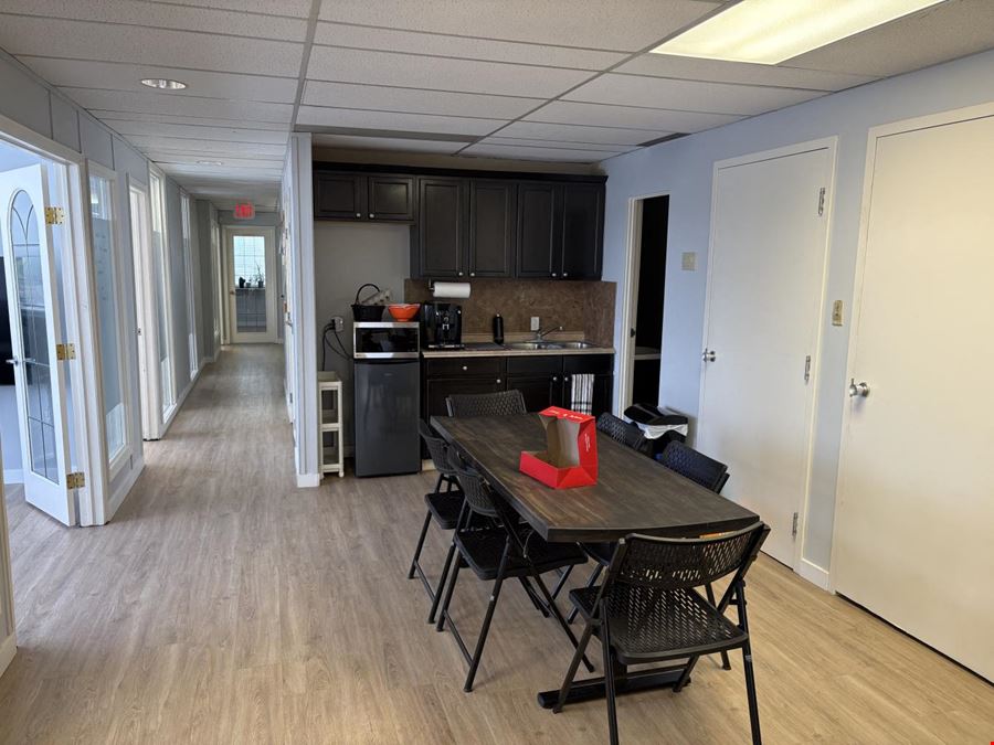 6923 Farrell Road SE, Calgary AB