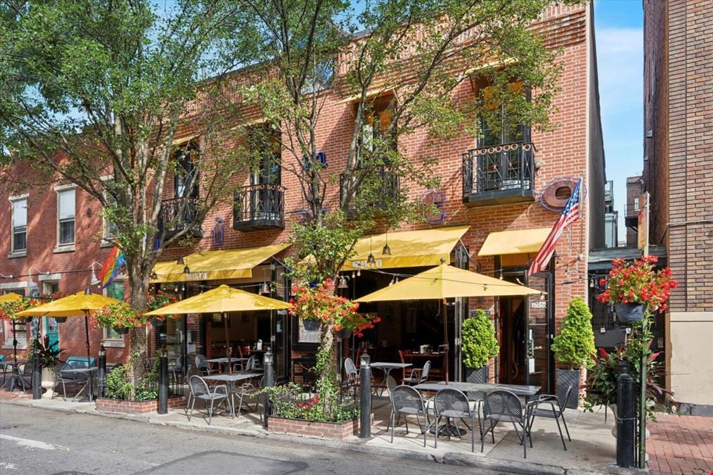 1141-1143 Pine Street