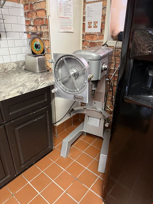 Former Home Town Pizza - Pizza & Sub Shop