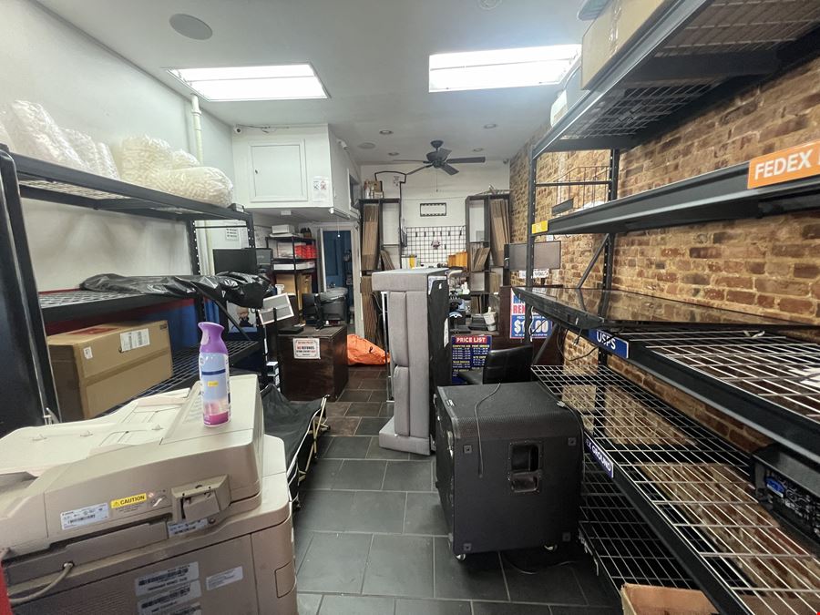 450 SF | 1094 Dekalb Ave | Retail Space with Glass Frontage & Basement for Lease