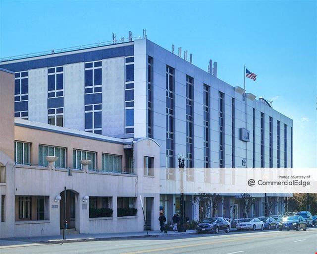 Georgetown Center - 2121 Wisconsin Avenue