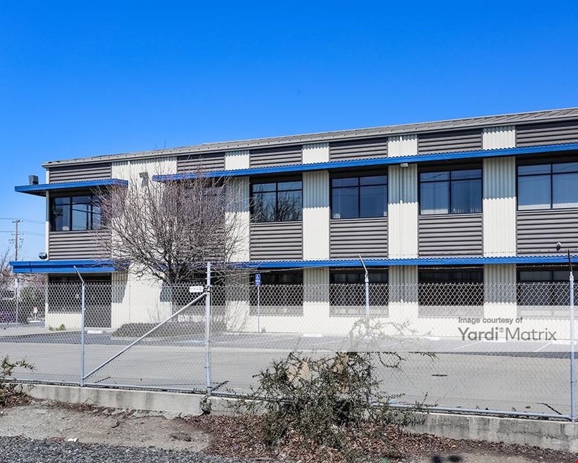 Hayward Commerce Park - Buildings 7 & 8