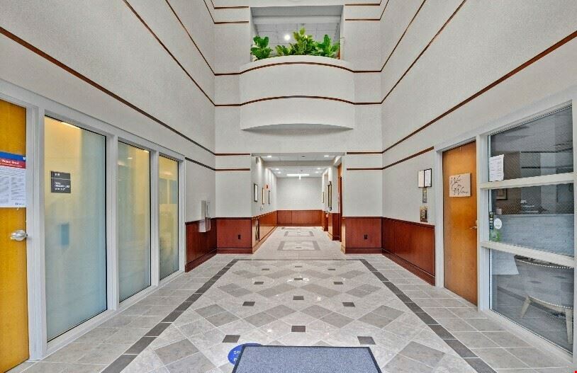 351 Wellesley Trade Lane