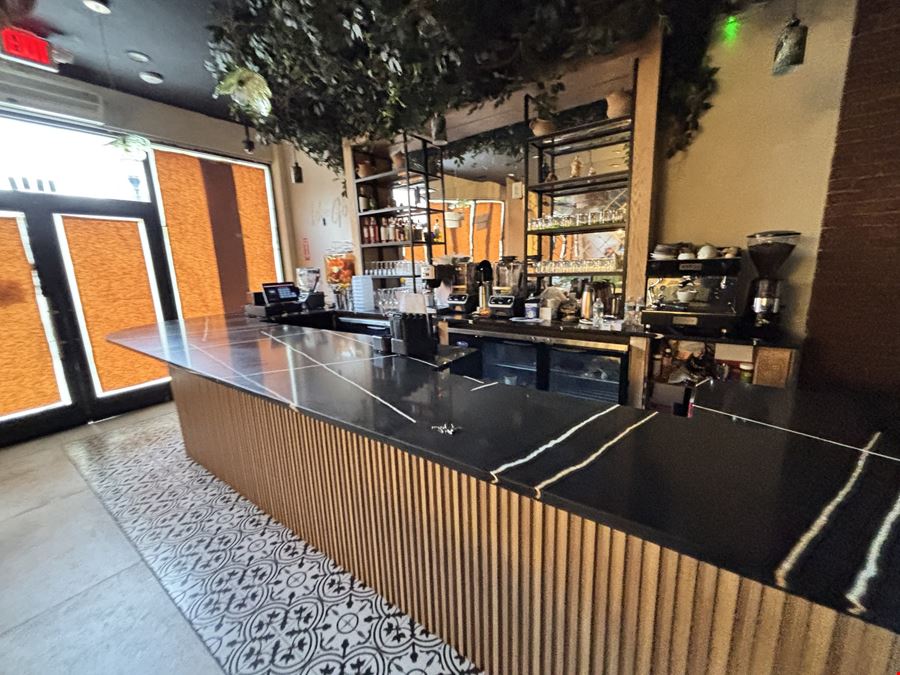3,456 SF Restaurant | Investment Sale Strong Tenant in Place
