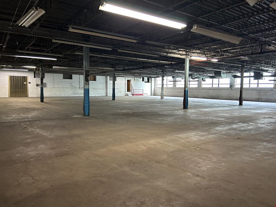 Industrial Building For Sale/Lease