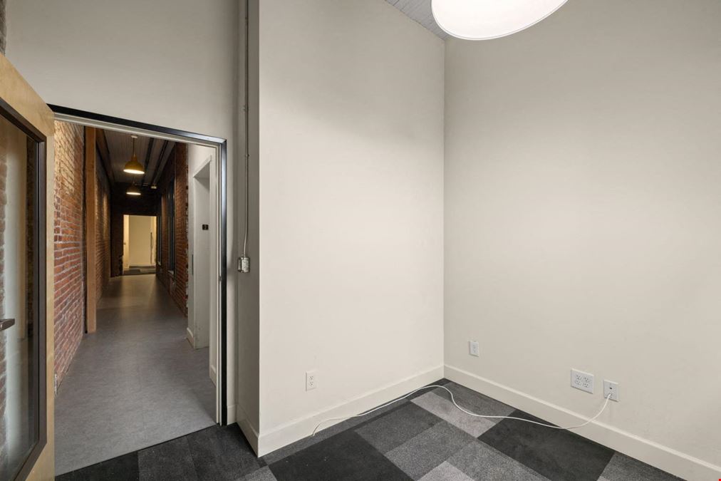 The Loft at 827 SW 2nd Ave