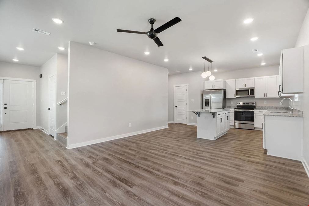 Birdmaster Townhomes