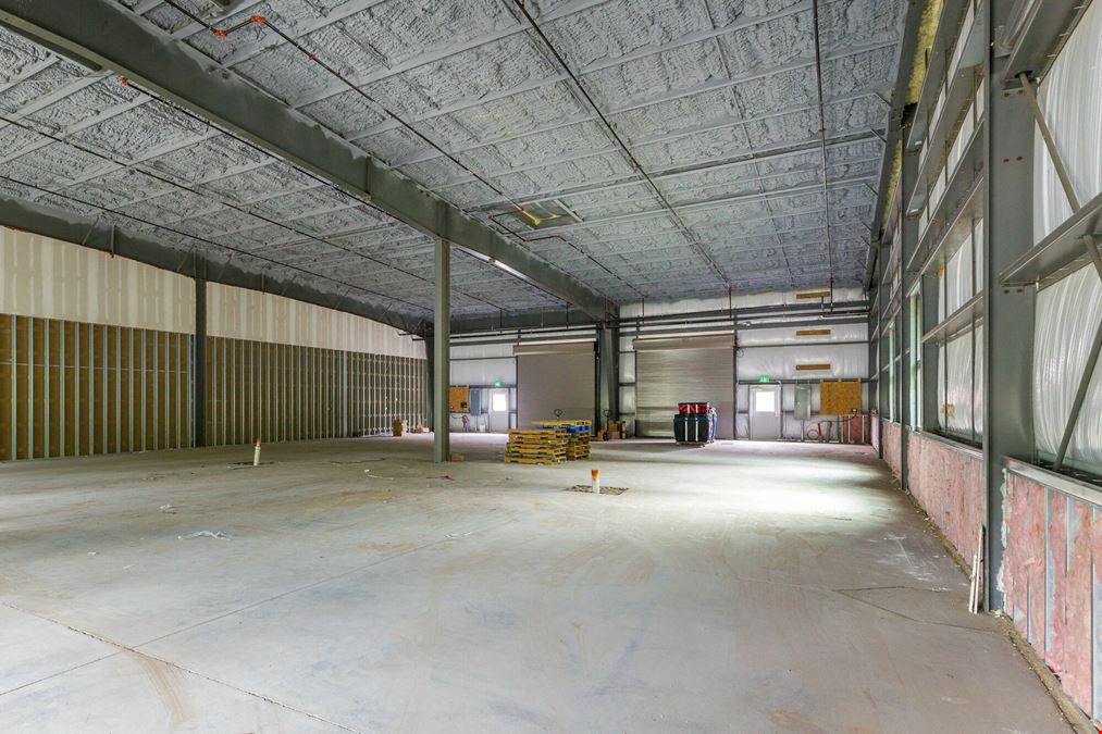 Office/Showroom/Warehouse Space in Bluffton