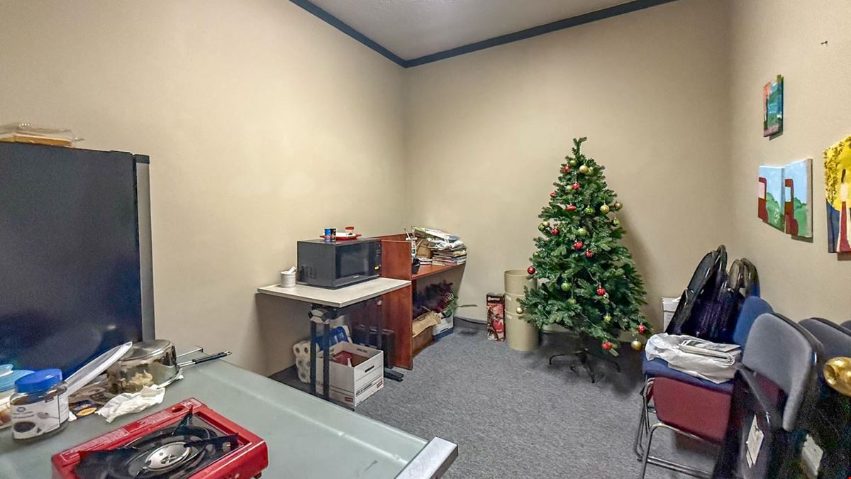 Retail/Services unit available in the Asher Complex