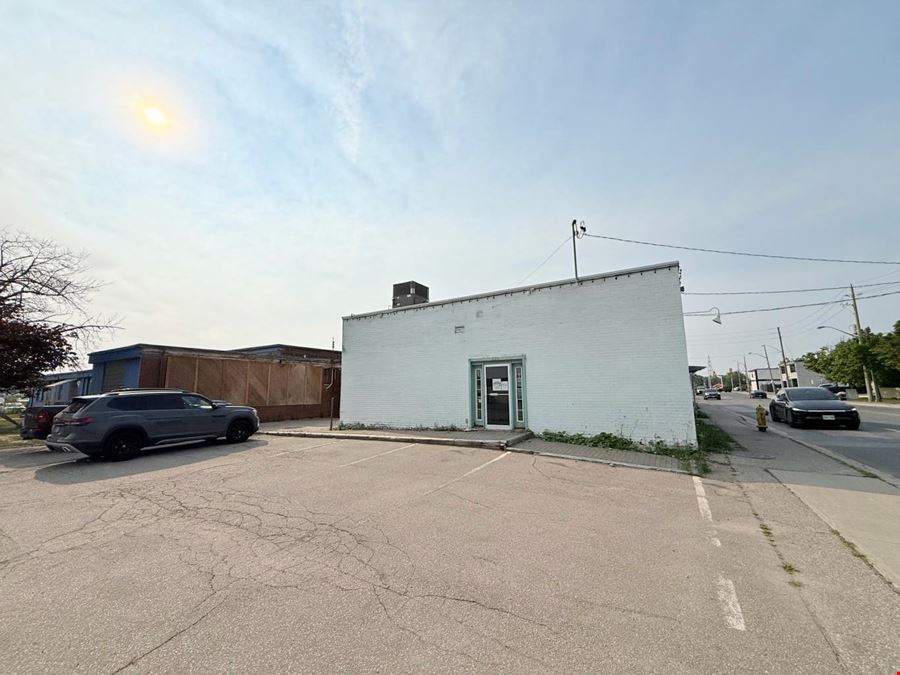 115 Vanderhoof Avenue
