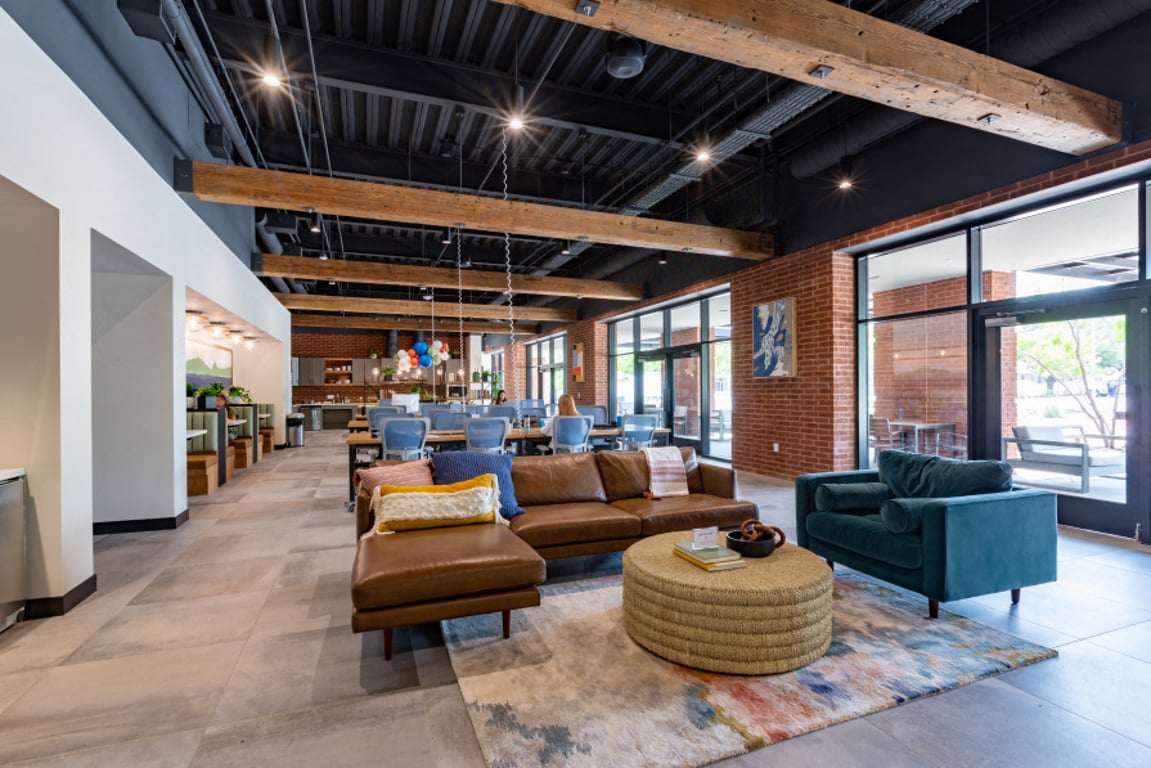 Open Desk Coworking