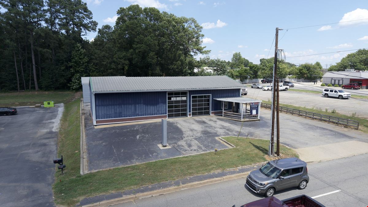 1010 NE Main Street