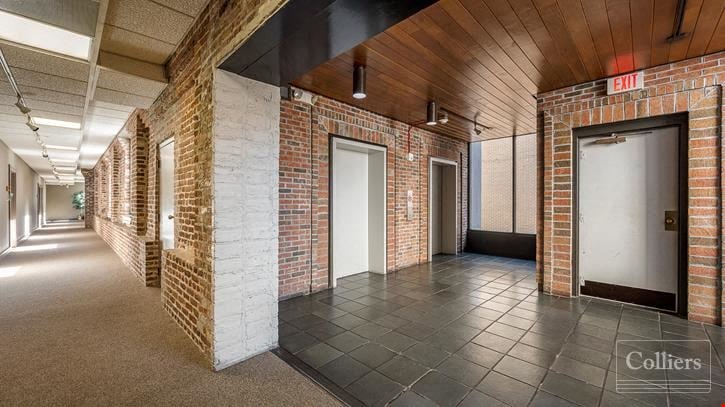 Highly Visible Office Space Ranging from ±2,040–2,080 SF in Downtown Charleston