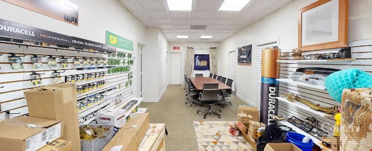 For Sale | ±13,054 SF building in Oakland Park's Prime Industrial Area