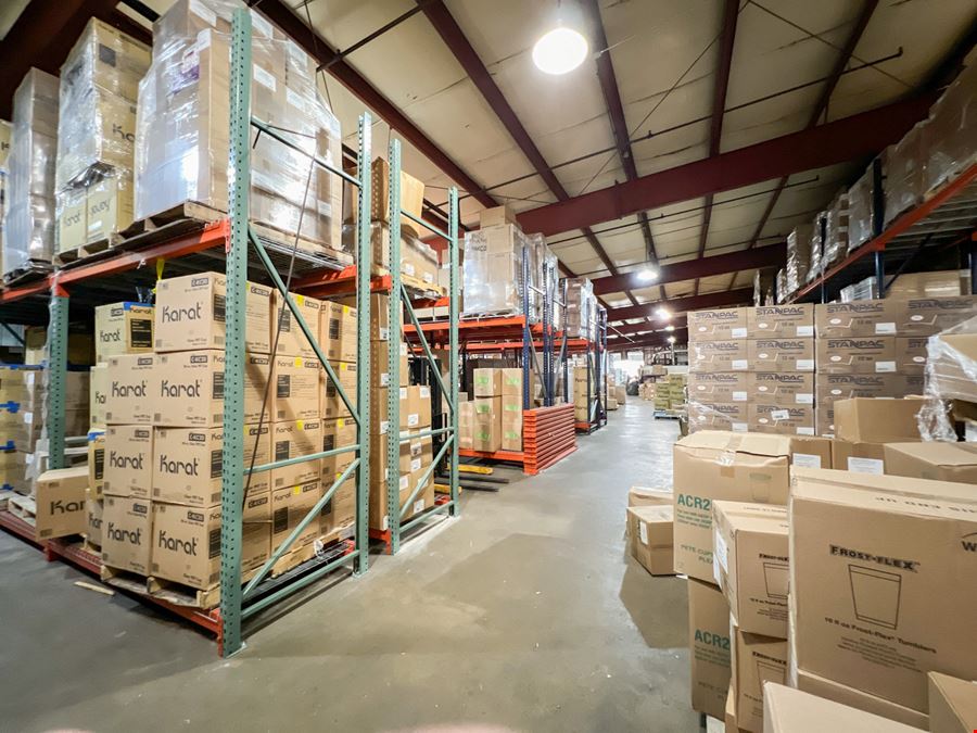 ±13,100 SF Warehouse and Office in Industrial Elmwood